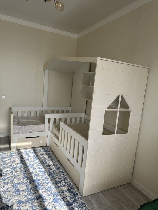 Детская двуспальная кровать