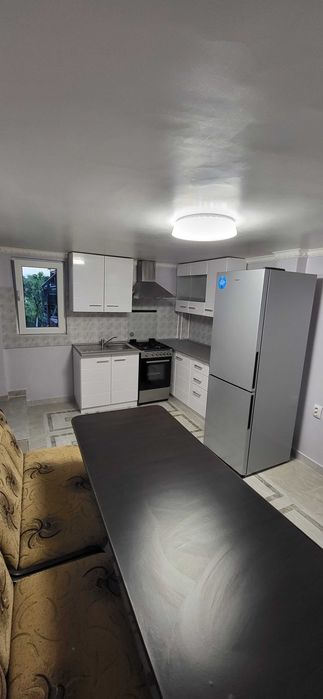 garsoniera la curte direct proprietar