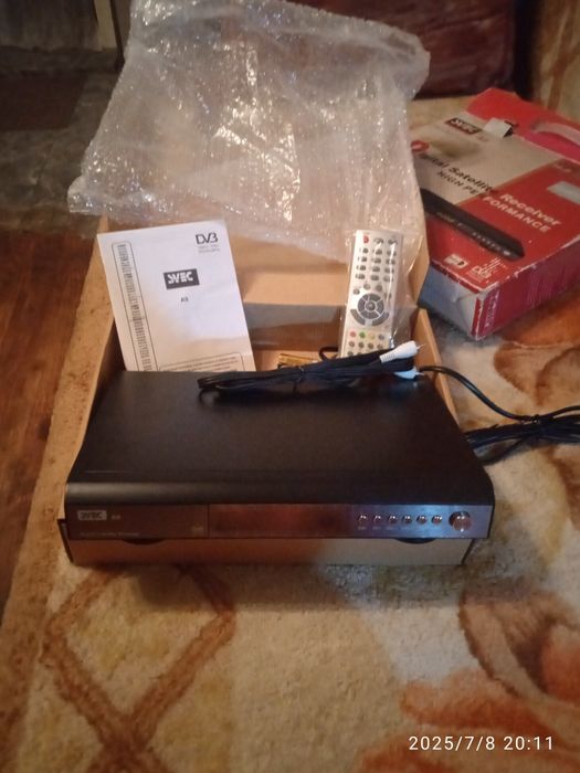 Цифровая, спутниковая приставка