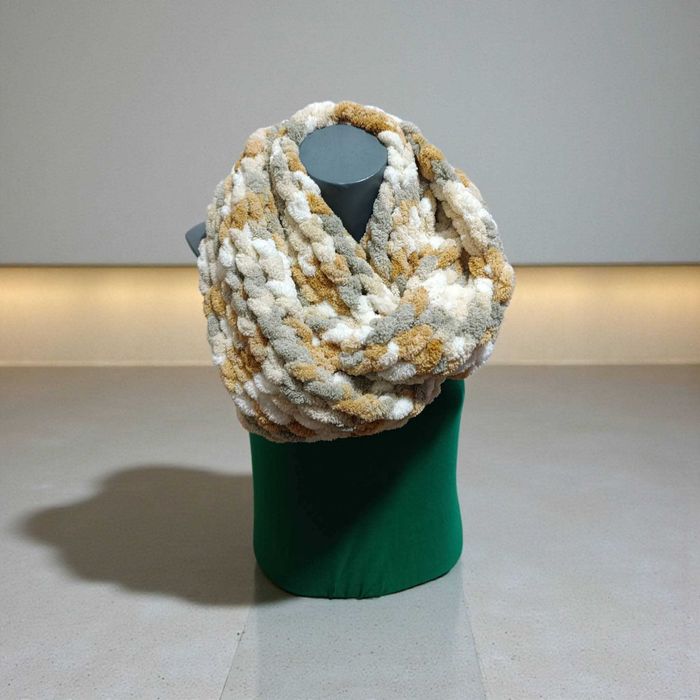 Ръчно изработени шалове