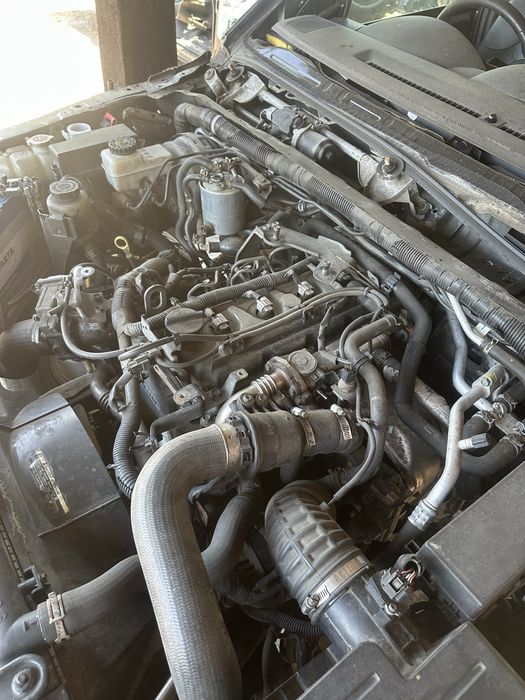 Двигател нисан навара 2,5 190кс 2012г nissan navara D40