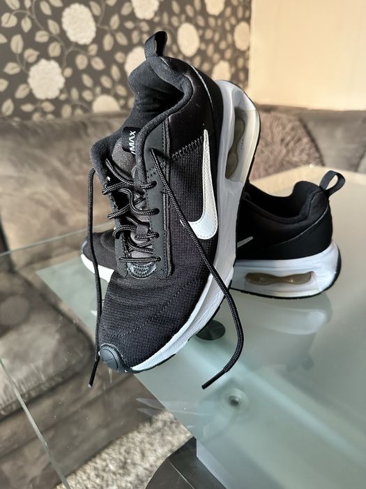 2 чифта маратонки Nike