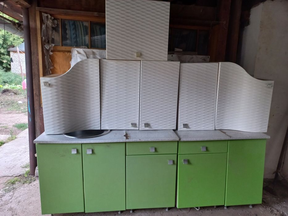 Продам кухонный гарнитура