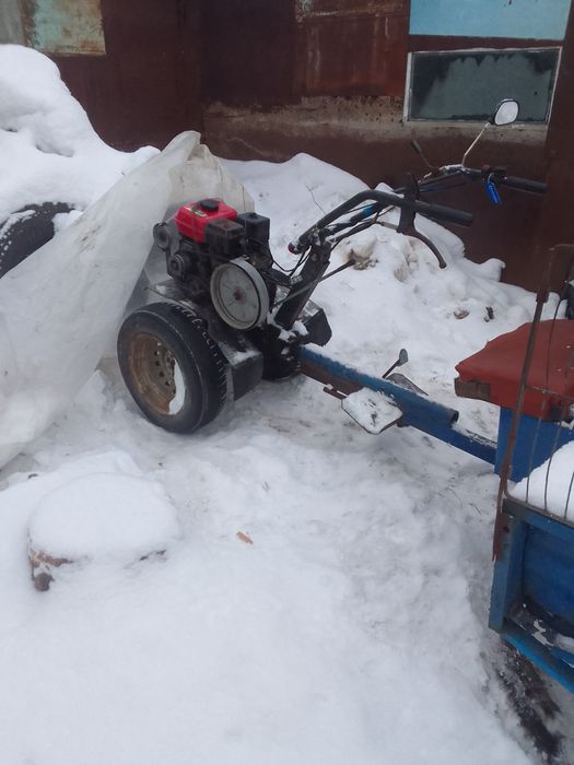 Продам мотоблок на 7.8 лошадей