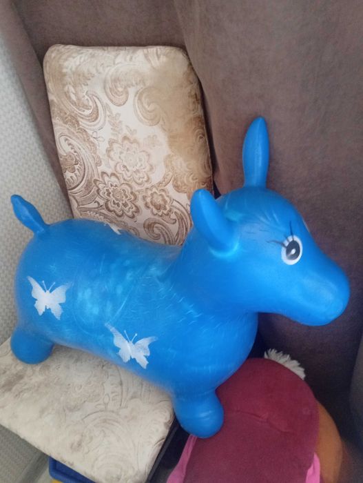 Продам резинового ослика