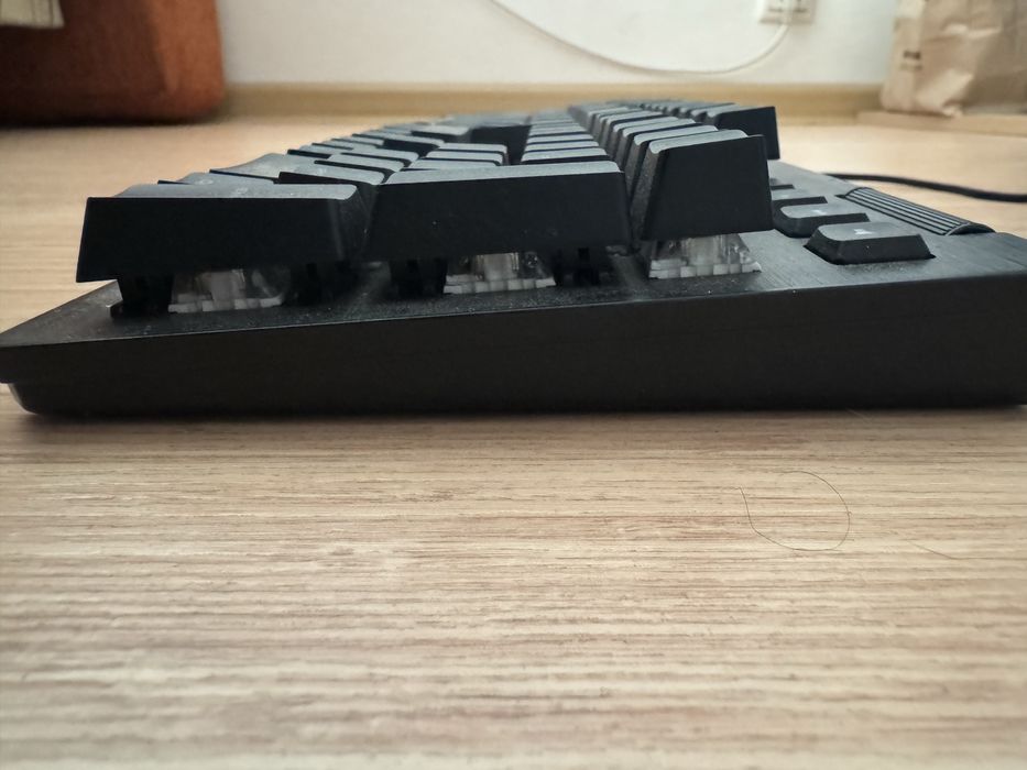 Геймърска механична клавиатура EVGA Z15