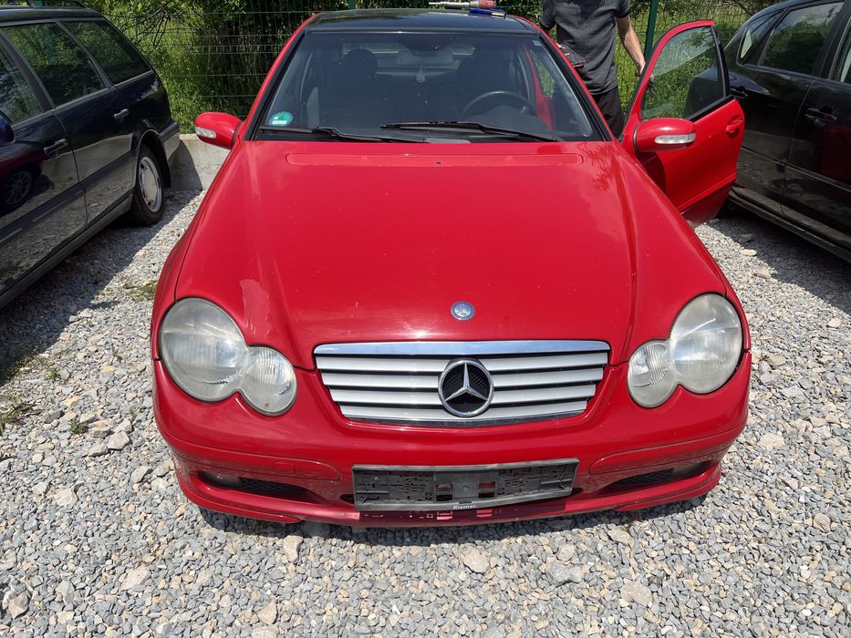 Mercedes c220 купе