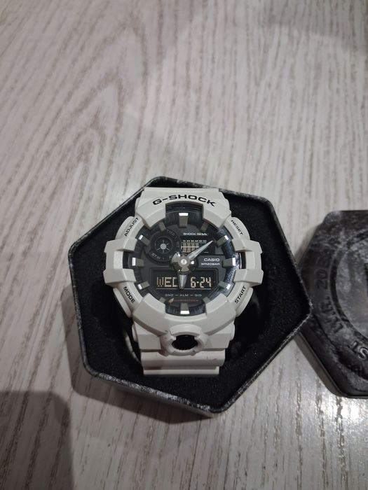 Casio g-shock GA 700