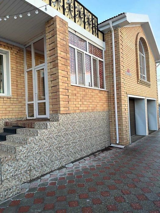 Просторный коттедж 3 уровня