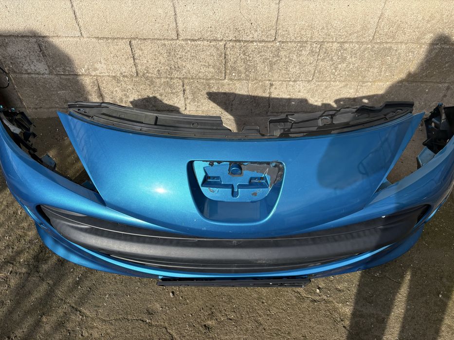Предна броня за Пежо 207 / Peugeot 207