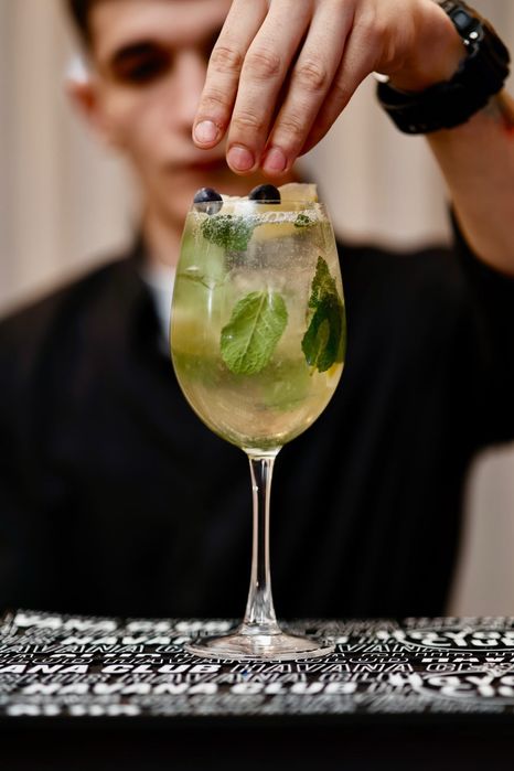 Bar mobil / tort shoturi / cabina foto/ decoratiuni/ photo corner/ fum