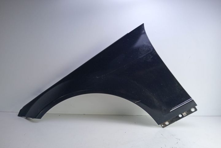 Aripa stanga Mercedes-Benz C-Class W204/S204