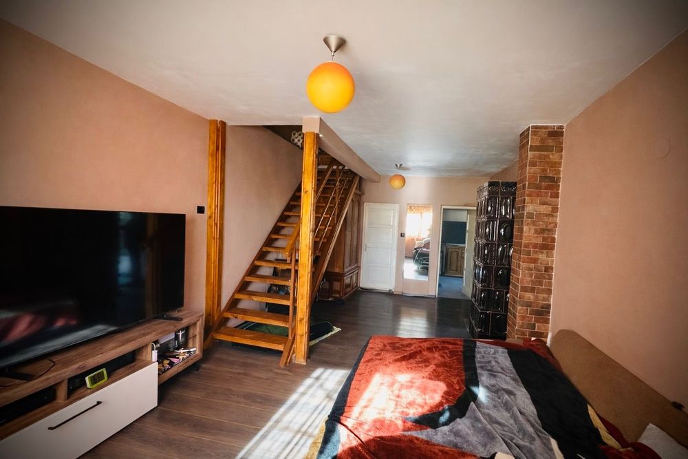 Vând casa în Minis