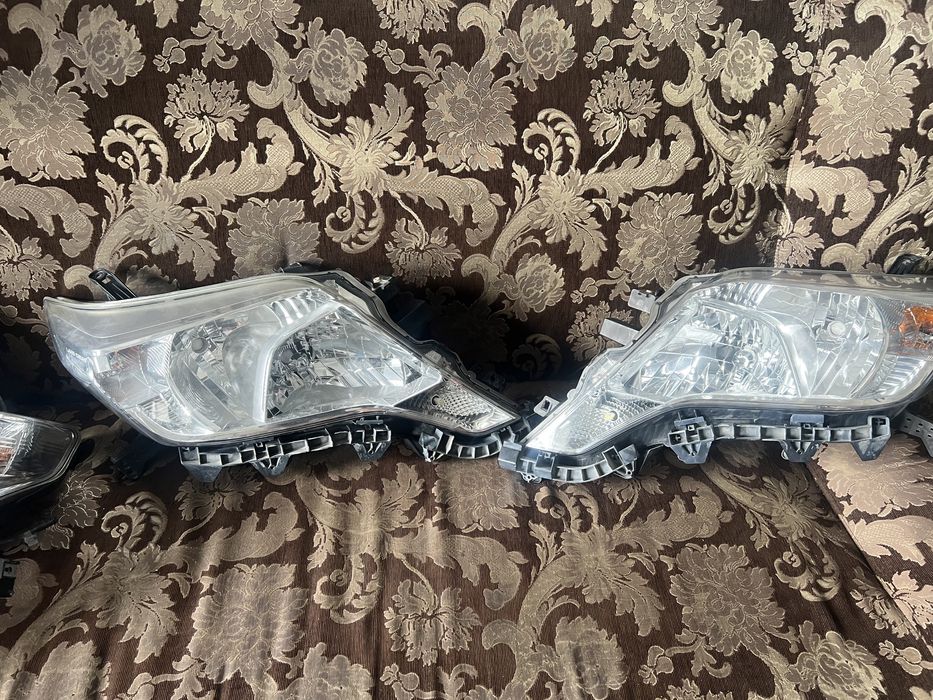 Фары на Прадо 150 рестайлинг, до рестайлинг оригинал