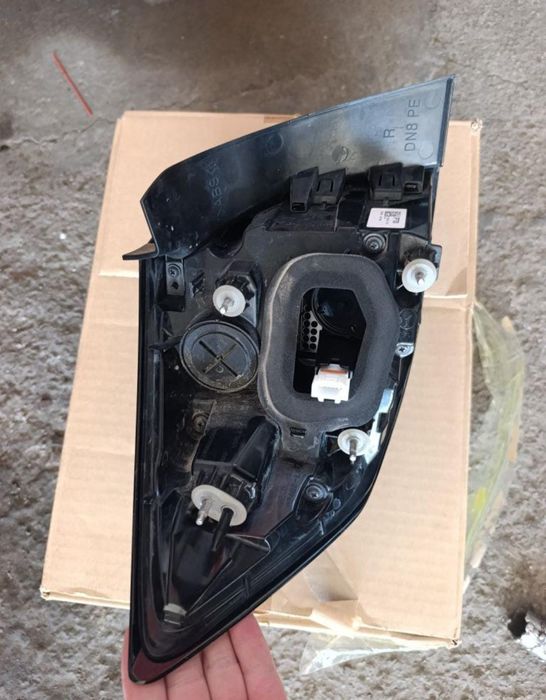 Продам фару Хундай Санату