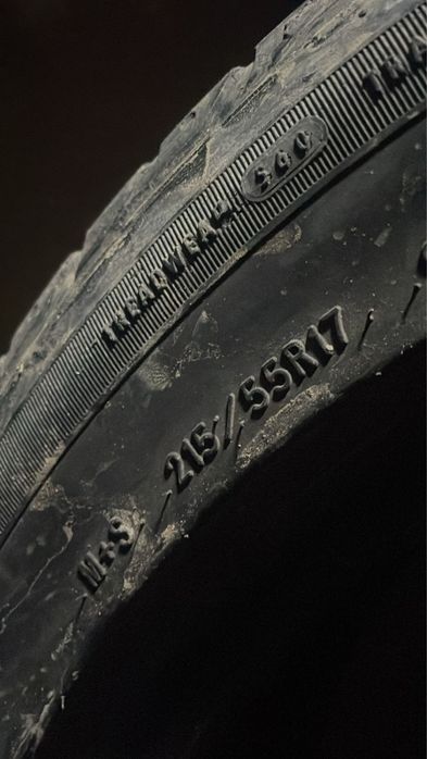 Шины 215/55/r17 4штук