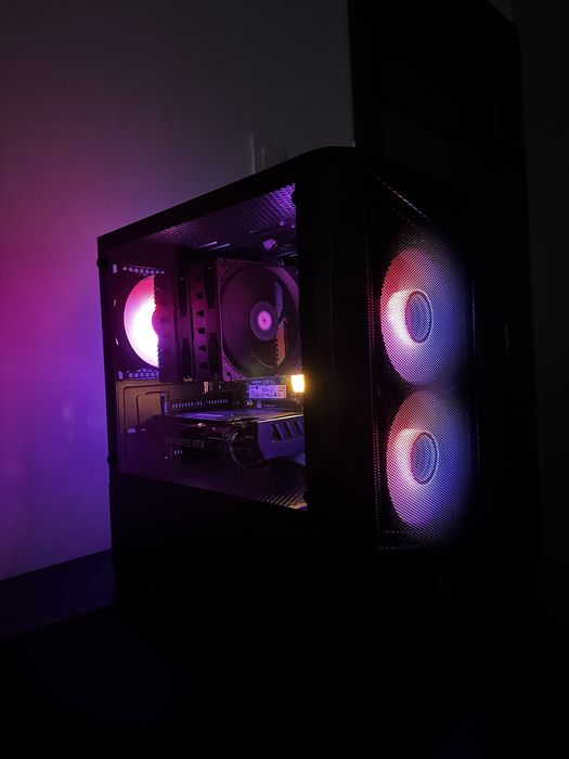 Pc Gaming Ryzen 5 9600x RTX 4060 32GB RAM DDR5