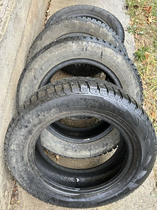 Продам шипы комплект