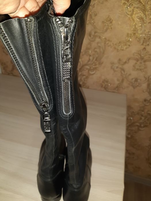 Новые замшевые ботильоны