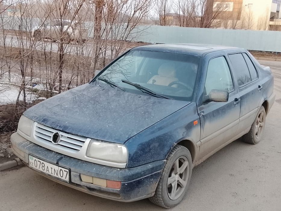 Продам машину Вольксваген Венто