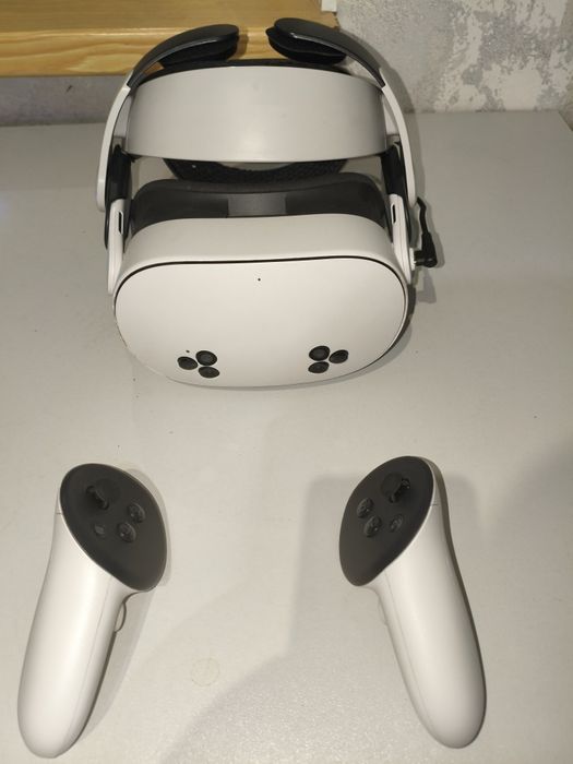 Oculus Quest 3s 128GB. Bobovr m3pro
