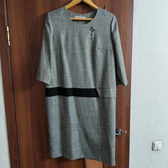 Продам женское платье