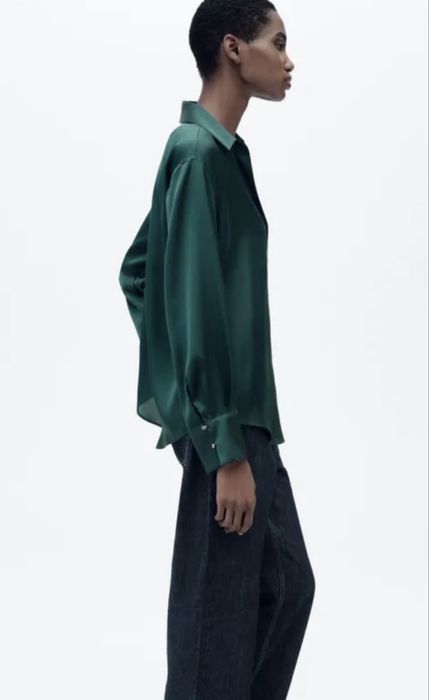 Ново Сатенена изумрудено зелена риза Zara / Дамска блуза Зара размер М