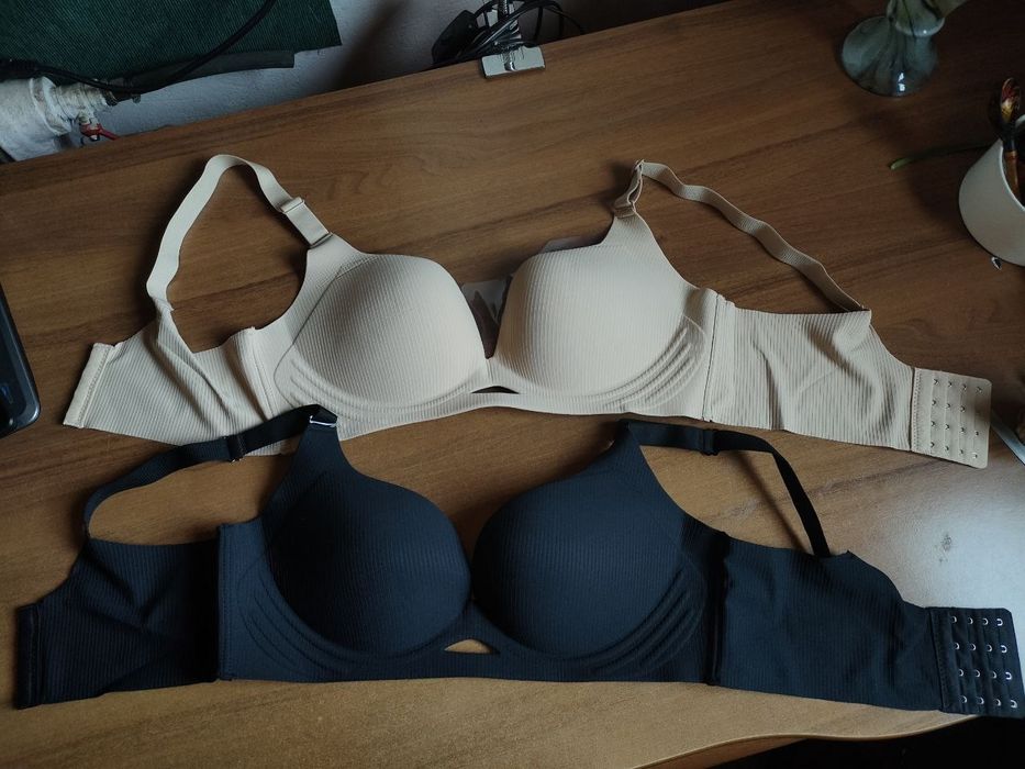 Лифчики новые!! По размеру не подошли