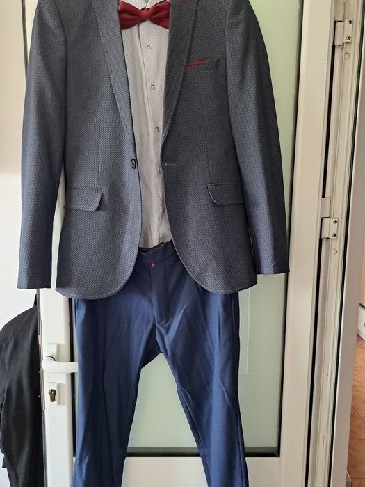 Costum pentru băieți 12-16 ani pentru banchet