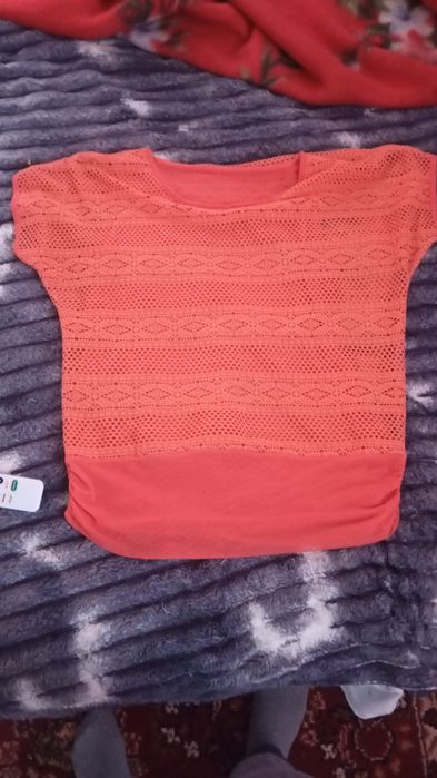 Футболки  разные