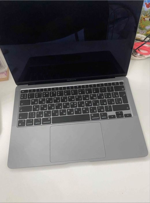 Модель MacBook Air 13