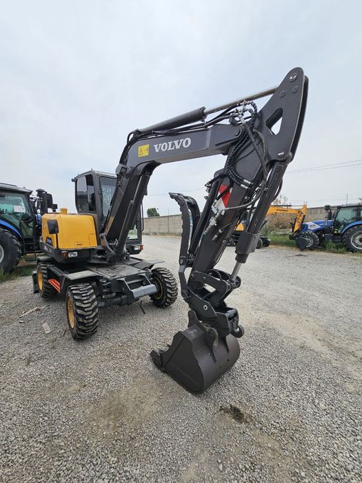 Экскаватор хизмати Хар хил турдаги