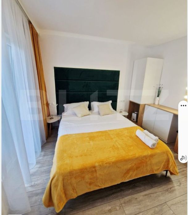 Apartament 3 camere 2 bai central etaj 2/4