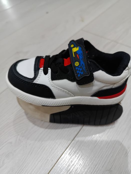 Adidași copii hot wheels Zara