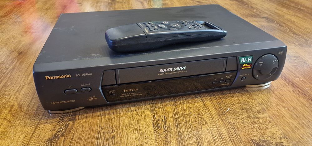 Video recorder hi-fi stereo Panasonic NV HD 640