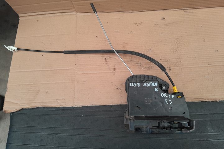 Broasca usa spate dreapta 915-C3039072-18S 915-C3039072-18S Opel Astr