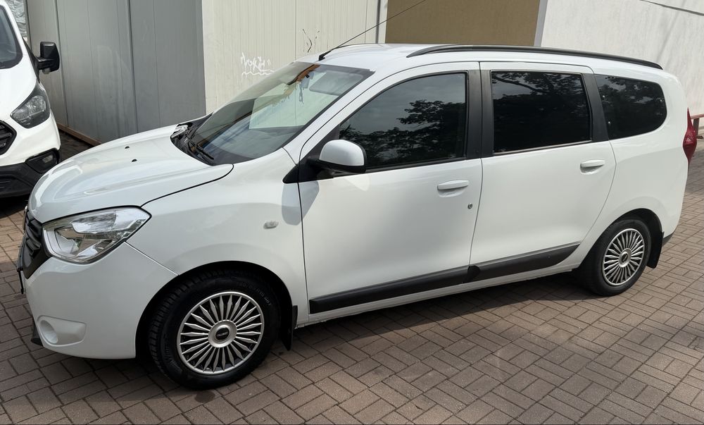 Lodgy 1.5 DCI 110 CP 7Locuri