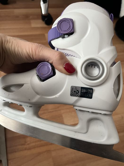 Patine fetite marime 26-28