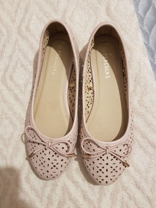Balerini femei roz