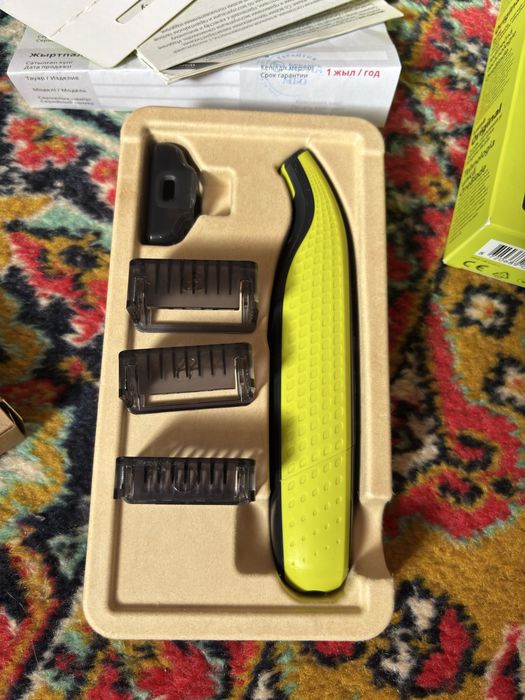 Триммер Philips OneBlade продам срочно