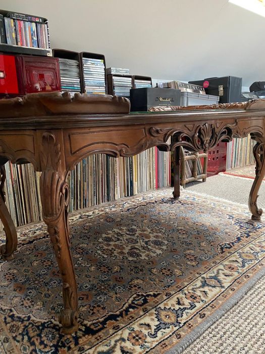 Masa cafea stil Louis XV sculptata manual