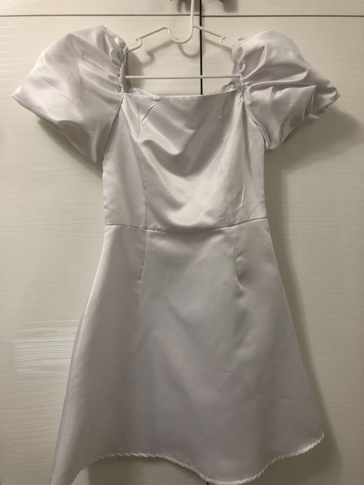 Нежное белое платье