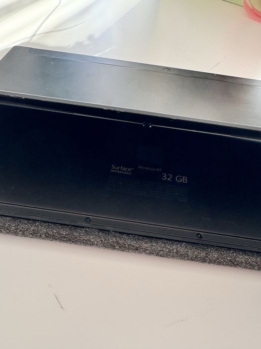 Microsoft surface 32 gb