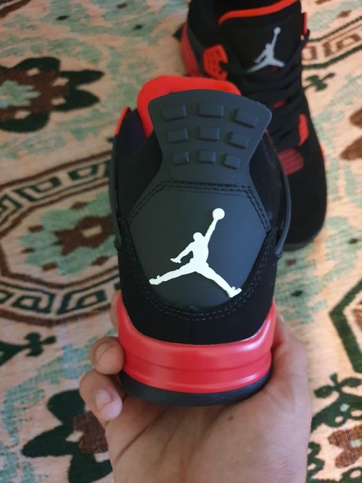 Jordan 4 red thunder 41