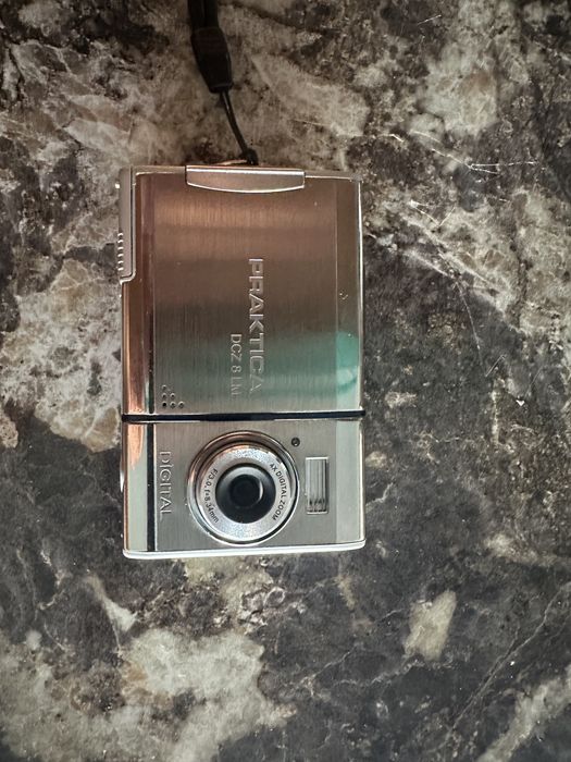 Aparat foto Praktica