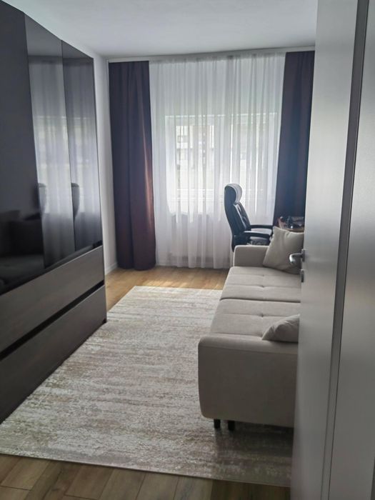 Apartament spațios 3 camere + Logie + Zonă pavată & Spațiu verde | Cartierul Arhitecților, Calea Cisnădiei