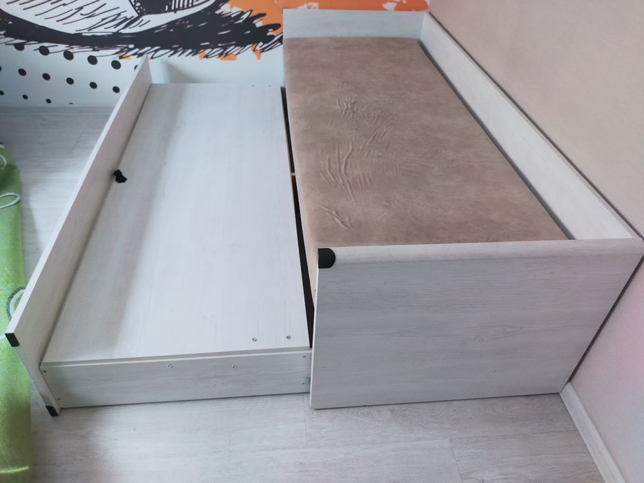 Продам диван подростковый "Индиана"