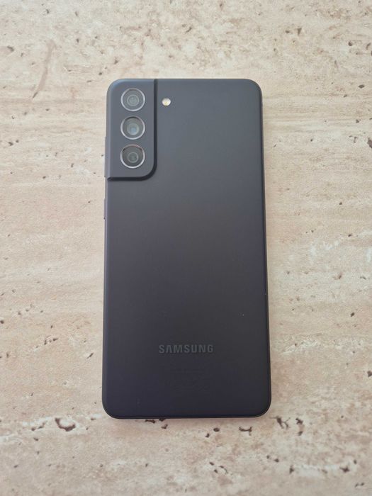 Samsung Galaxy S21 FE 5G + căști BONUS