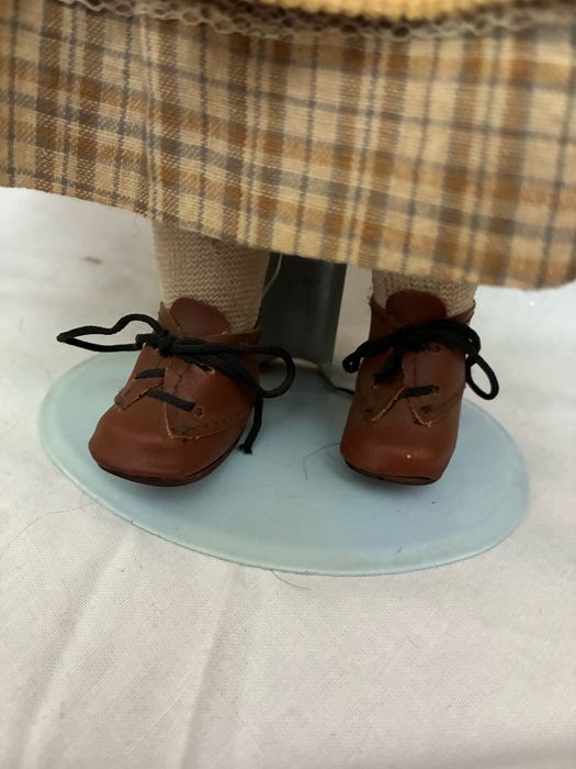 Порцеланови кукли