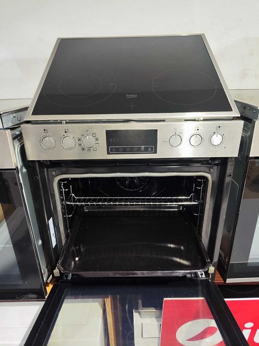 Фурна с плот за вграждане Elektra bregenz A+++